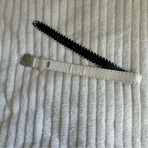 VINTAGE White Womens Guess Belt - Picture 1 of 6